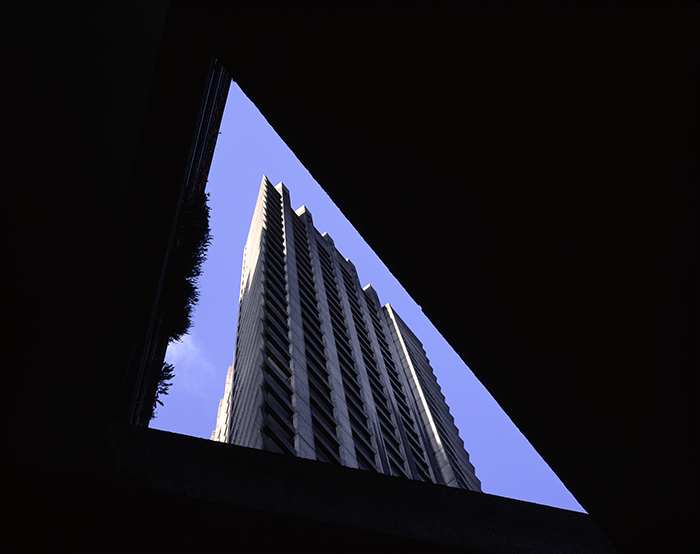 Lauderdale tower from Beech street pavement